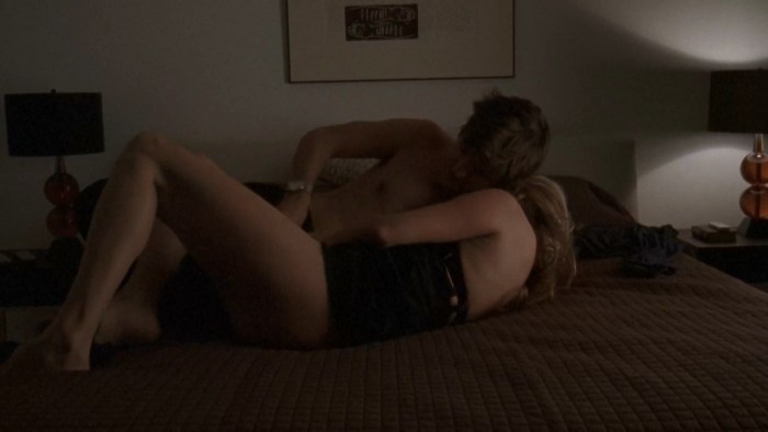 Sonya Walger bed stage