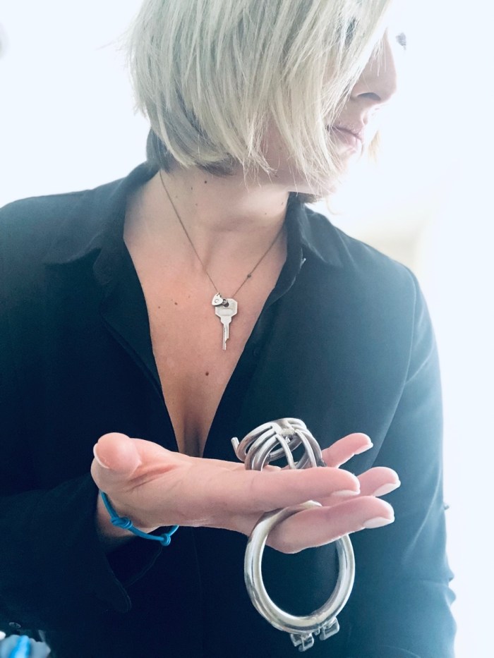 Girl Keyholder