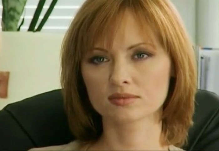 Ksenia Bell