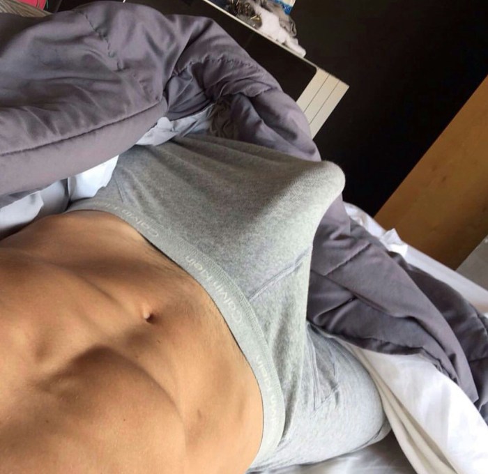 Male press in bed