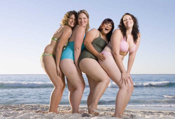 Several girls poples