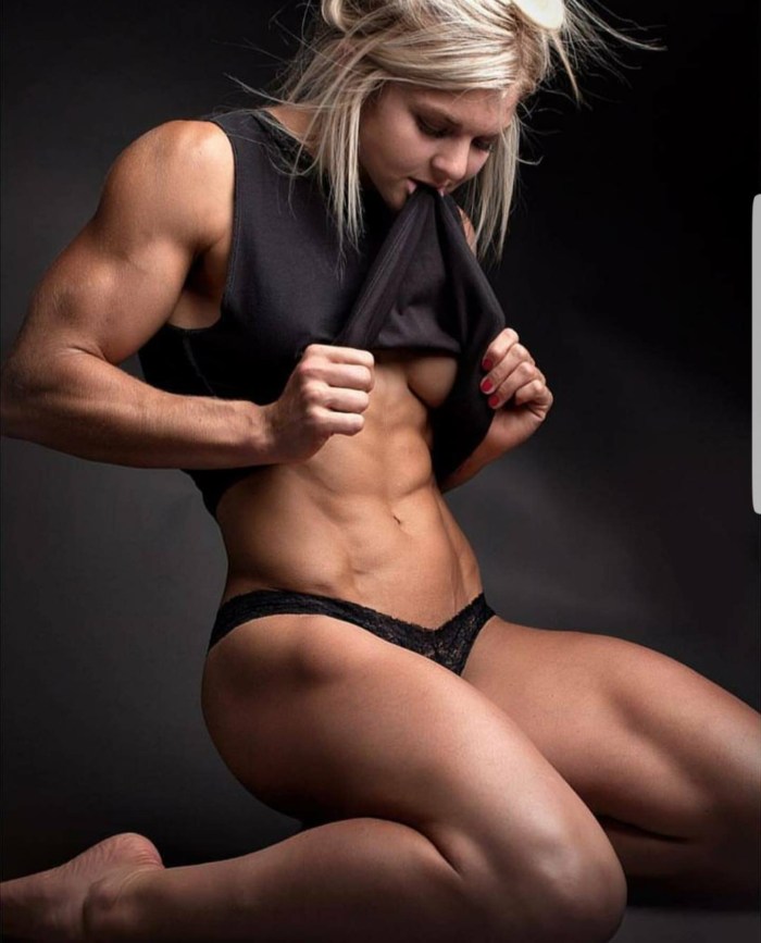 Brooke Holladi Bodybuilding