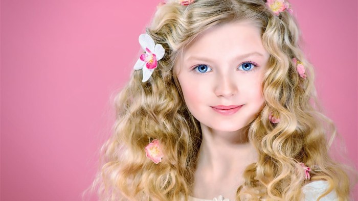 Hairstyle for wavy hair for a girl