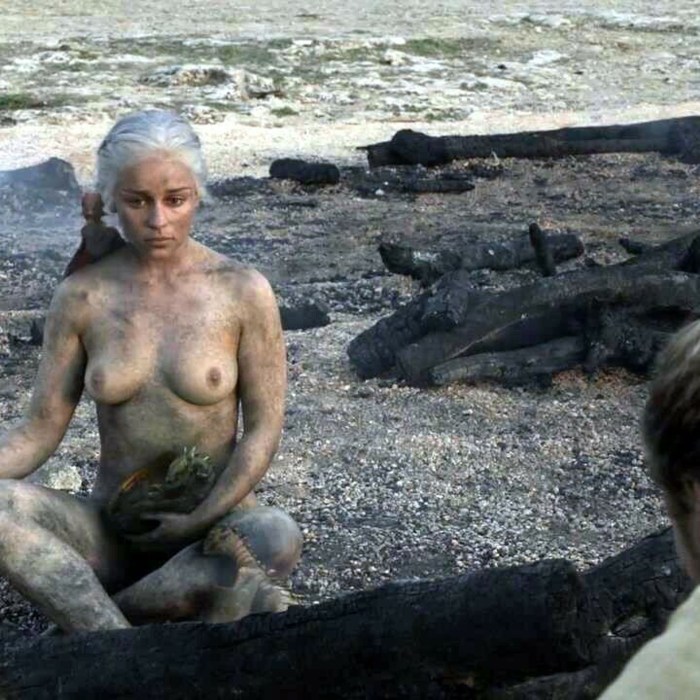 Emilia Clark Naked Terminator