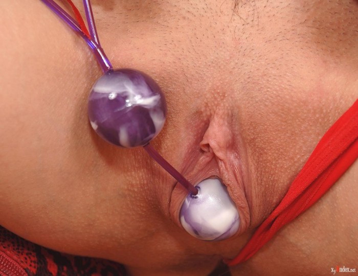 Vaginal balls in the pussy