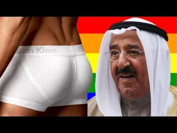 Naked old arabs men