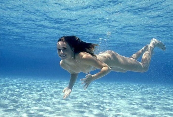 Bathing in thongs