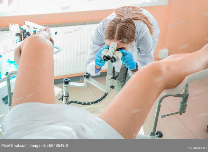 Gynecological chair