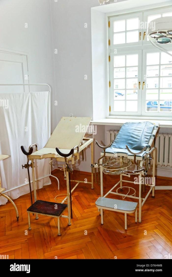 Doctor gyno gynecological chair