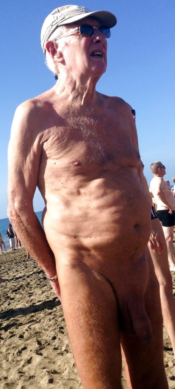 Mature pairs of nude in nature
