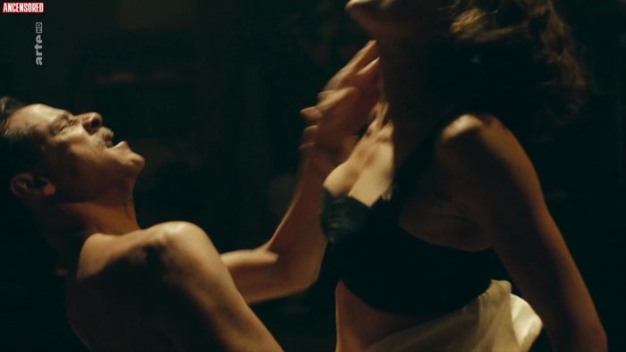 Helena Bonham Carter Naked in Cinema
