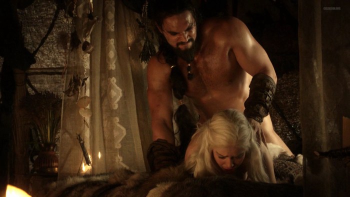 Emilia Clark and Khal Drogo