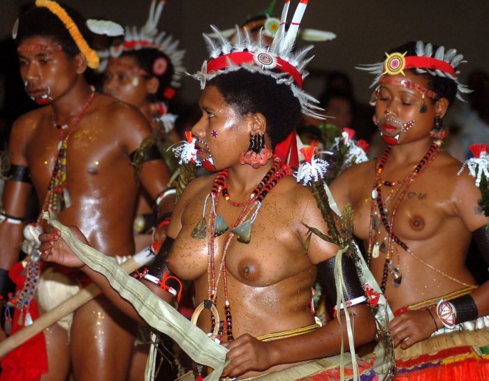Naked African girls