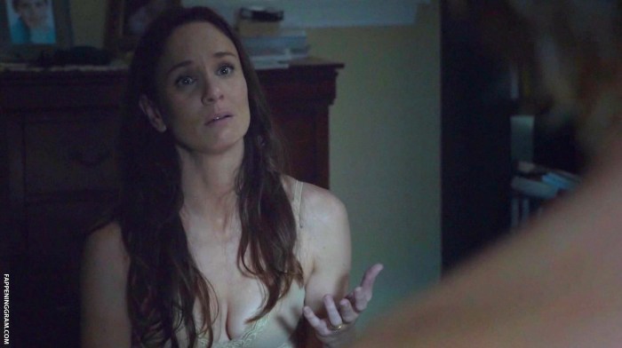 Sarah Wayne Callis Sexy