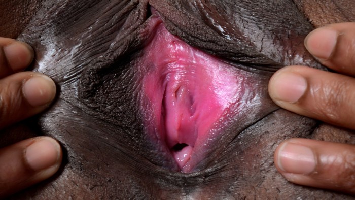 Gaping vagina Ebony Saggy Tits