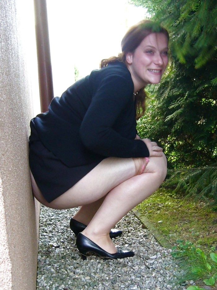 Girls piss homemade