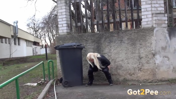 Pee From Behind