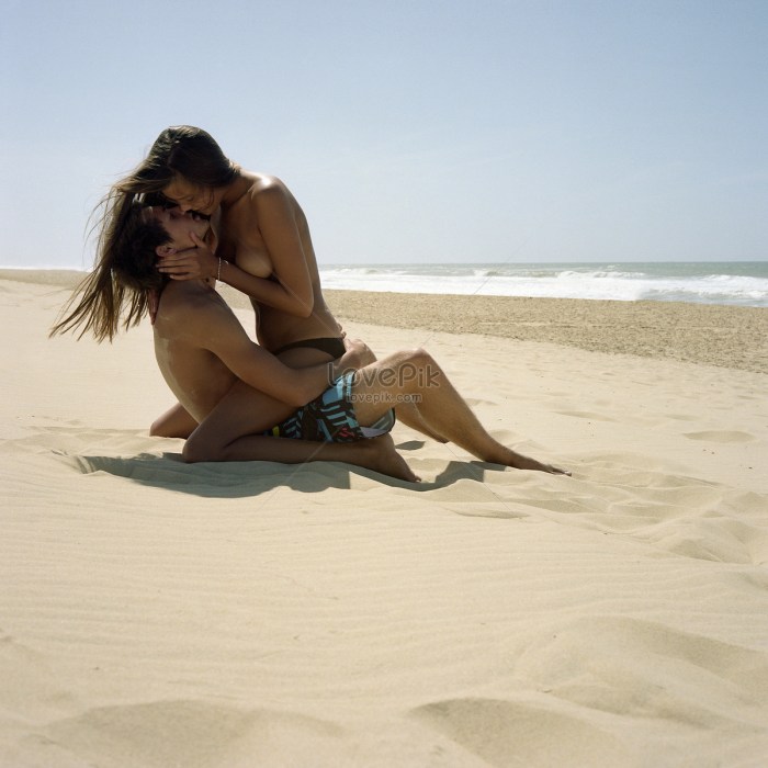 Kisses on the beach