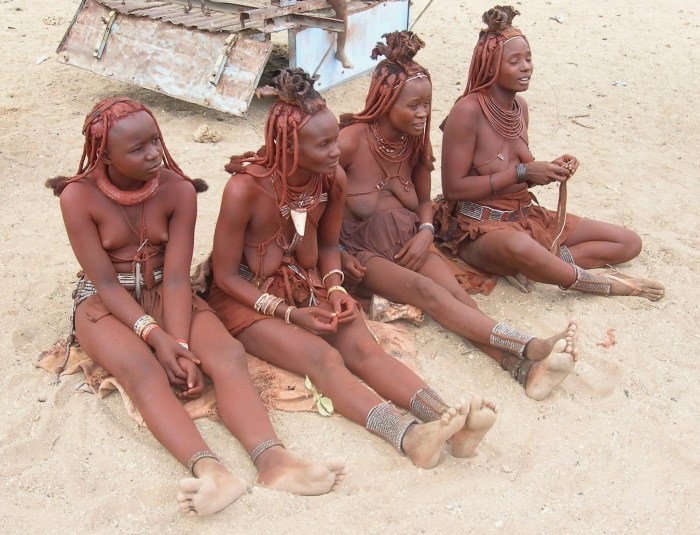 Beauties of the Khimba tribe naked
