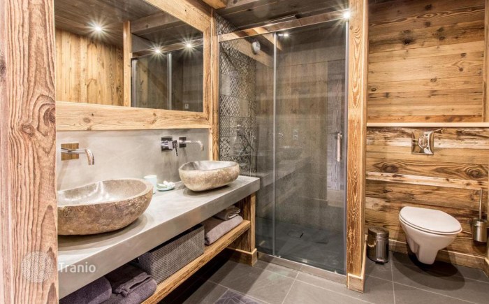 Shower in wooden style