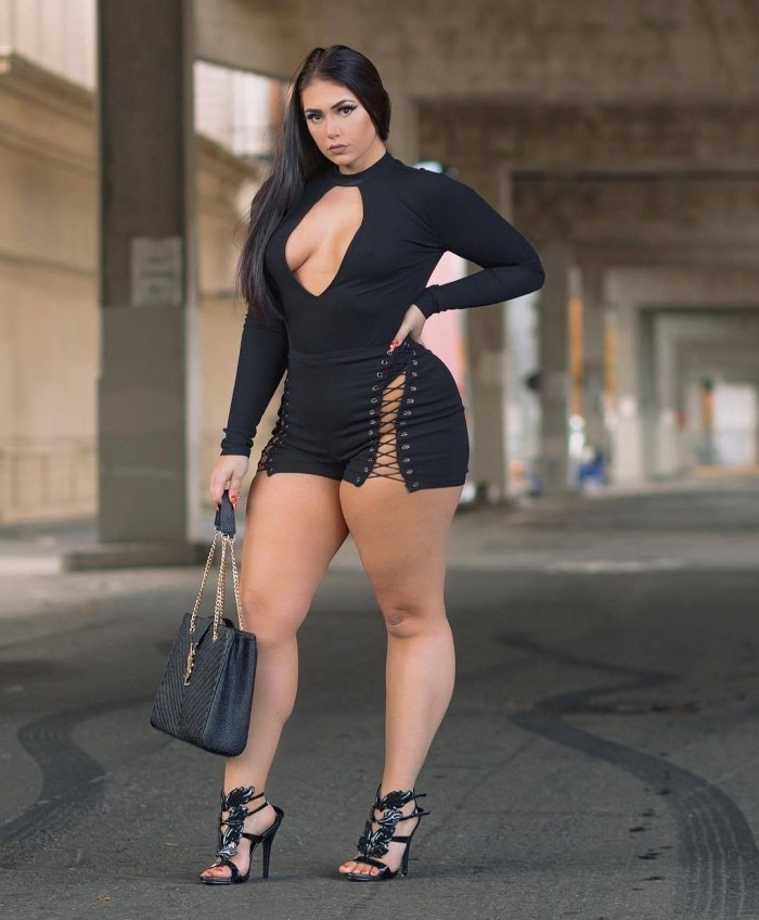 Fat Mature in mini skirts