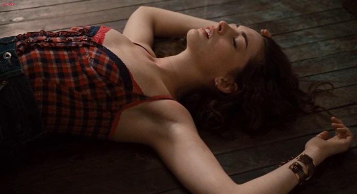 Anne Hathaway / Anne Hathaway
