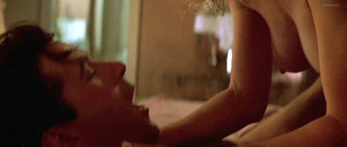 Kim Basinger 1986 Naked