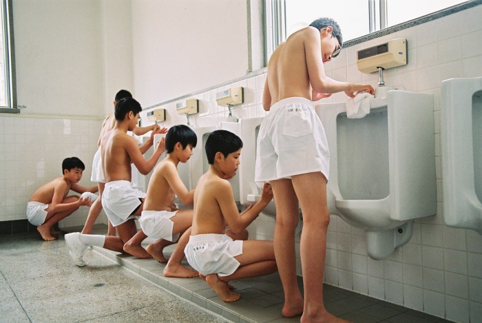General shower boys