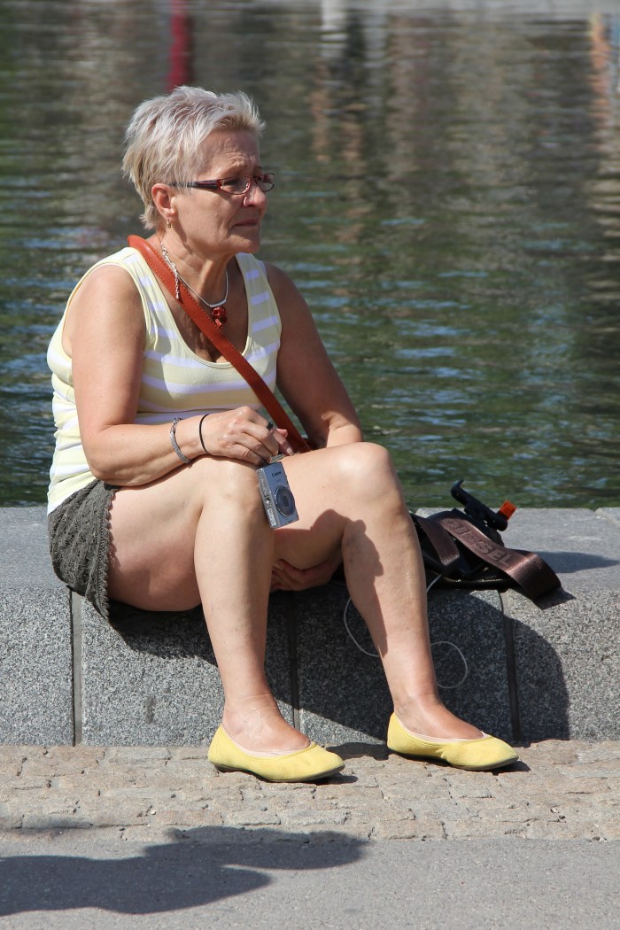 Amber Med's legs