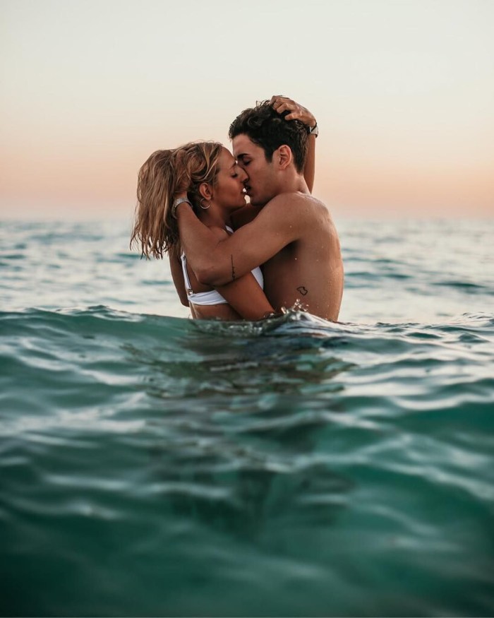 Lovers at sea