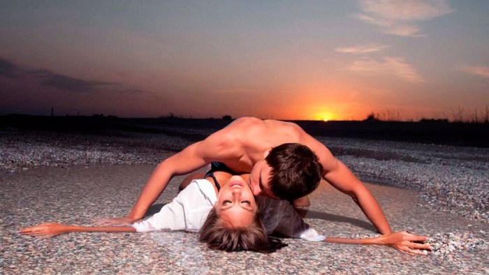 Make love on the seashore