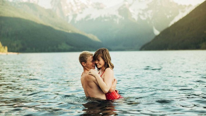 Poses in love of love are beautiful