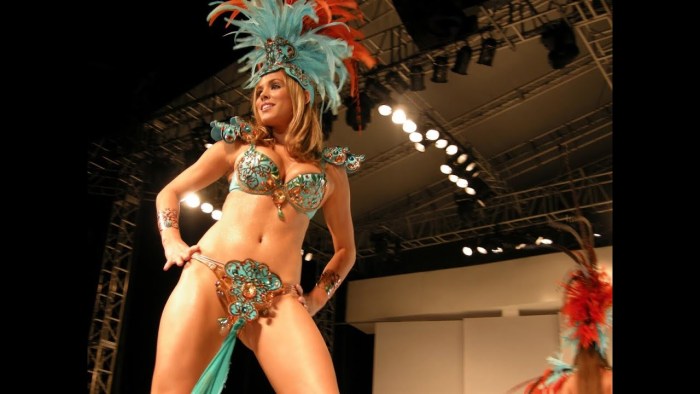 Andrea Martins Brazili Carnival