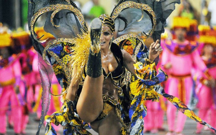 Andrea Martins Brazili Carnival