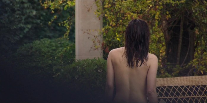 Naked Sophie Kukson photo shoot