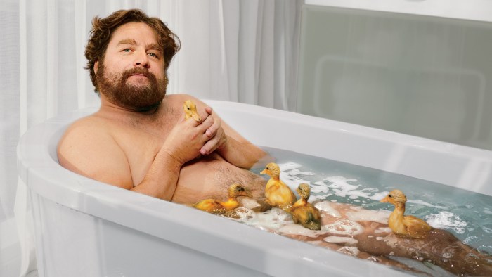 Girls Jacuzzi Champagne