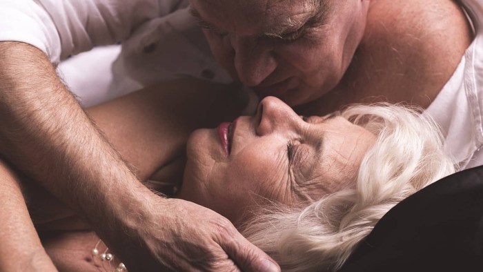 Proximity and elderly people