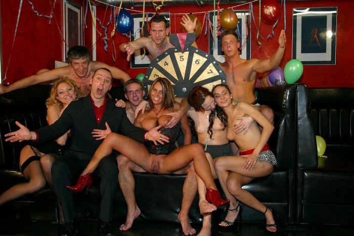 Party in a swinger club
