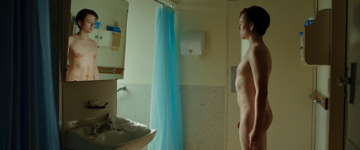 Sarah Snuk Erotic scenes