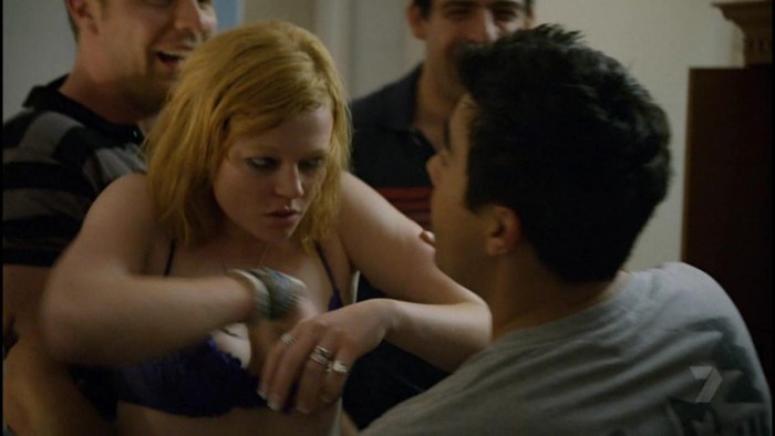 Sarah Snuk Erotic scenes