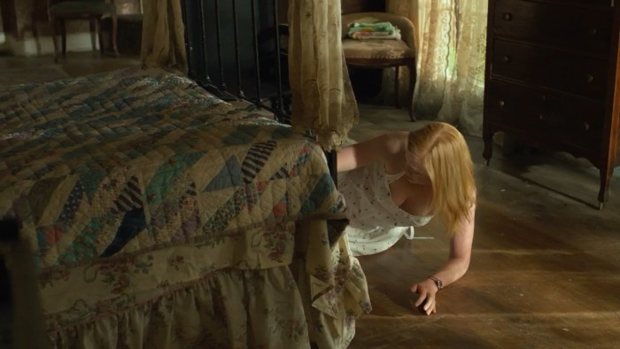 Sarah SNUK bed stage