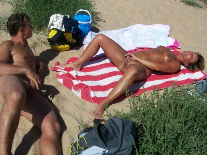 Random erection on the beach
