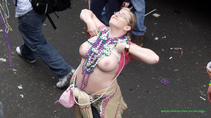 Big boobs on Mardi Gra