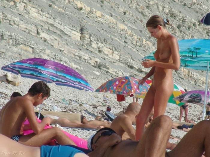 Girls on the beach crustacean fuck