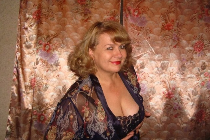 Ladies aged without complexes