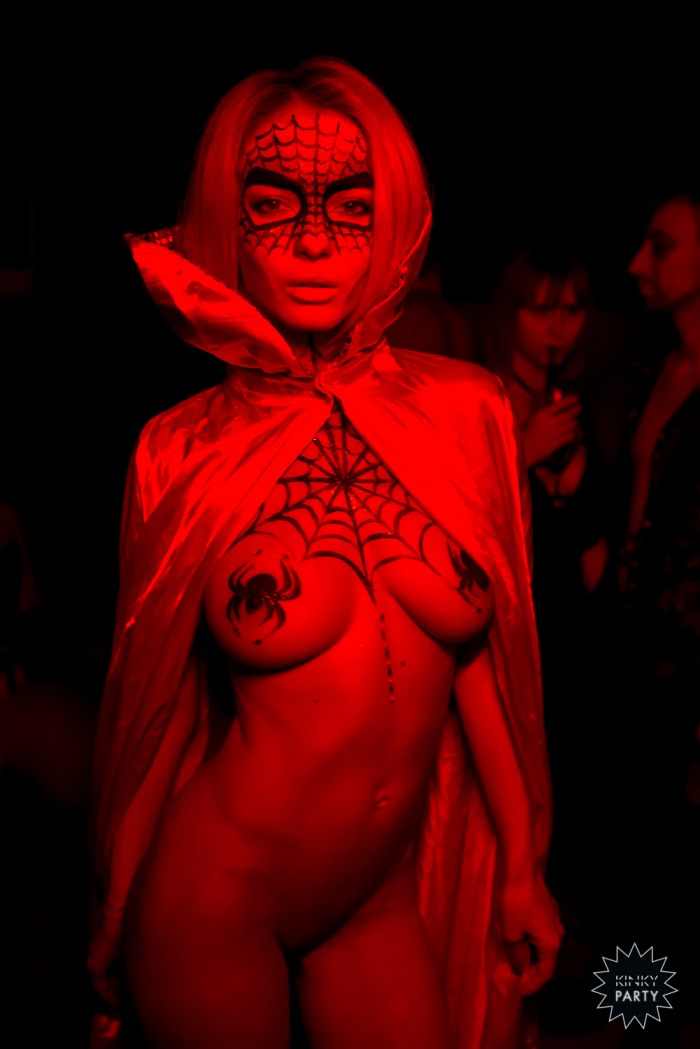 Kinks party Natalya Nemchinova