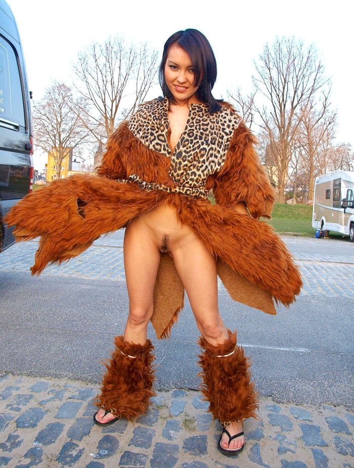Brandy Love Naked in a fur coat