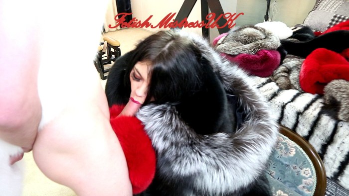 Crossdresser in Ero furs