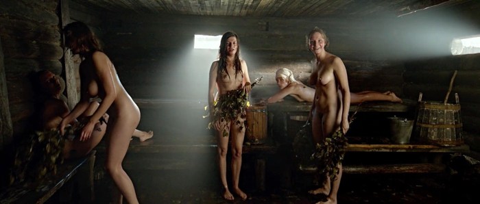 Naked Vera Brezhneva without panties