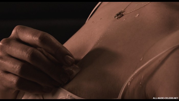 Jessica Paré naked